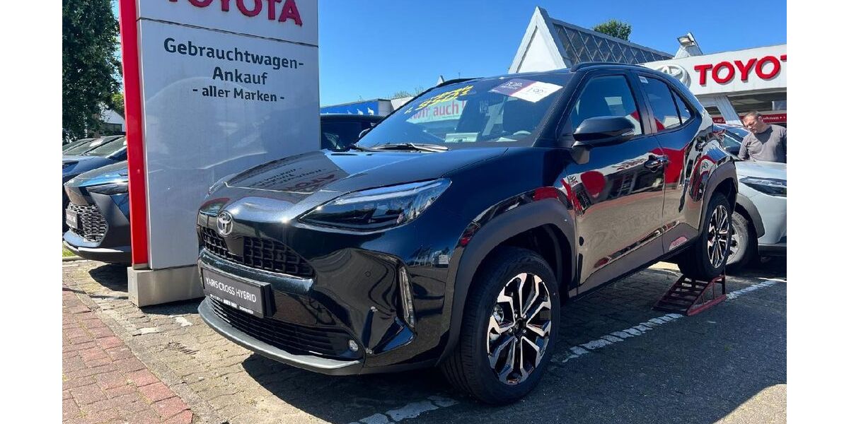 Toyota Yaris Cross 2.500 km 31.950 &euro; Bremerhaven 27580
