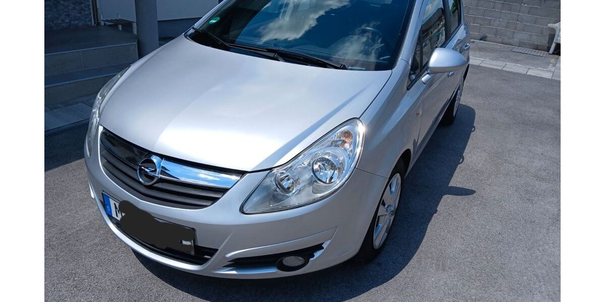 Opel Corsa 159.400 km 2.600 &euro; München 80807
