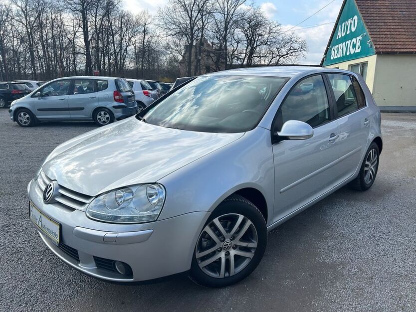 VW Golf 150.000 km 4.900 € Großdubrau/Zschillichau 02694