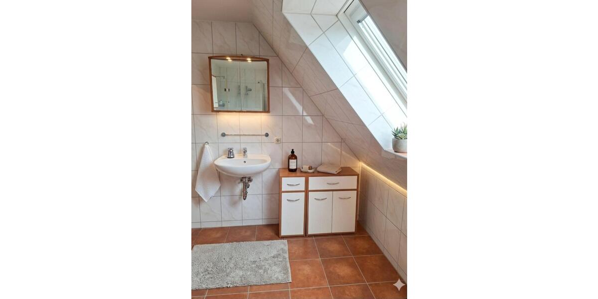 Doppelhaushälfte Goldberg - 6 Zimmer, 200 m&sup2;, 269.000&euro; | Angebot:26121485