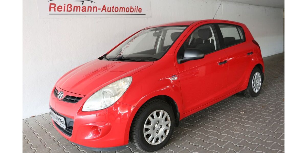 Hyundai i20 54.653 km 5.980 &euro; Dresden 01156