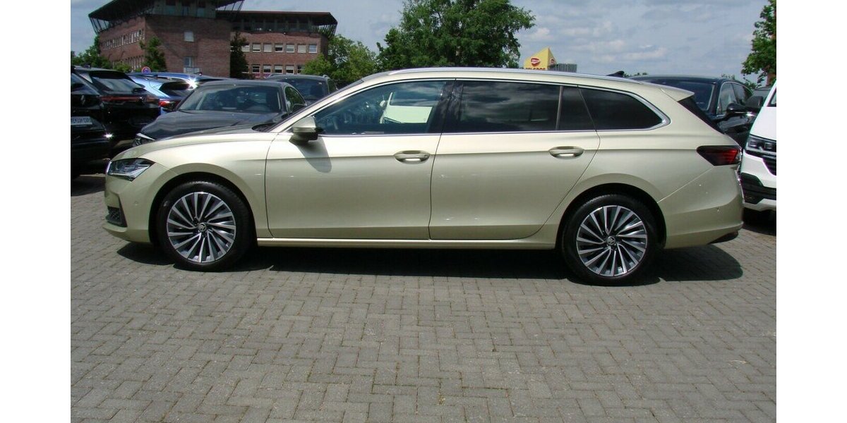 Skoda Superb 2.0TDi 4x4 L&K ACC SHZ LED AHK 360º HUD Can 25.989 km 41.980 &euro; Falkensee 14612