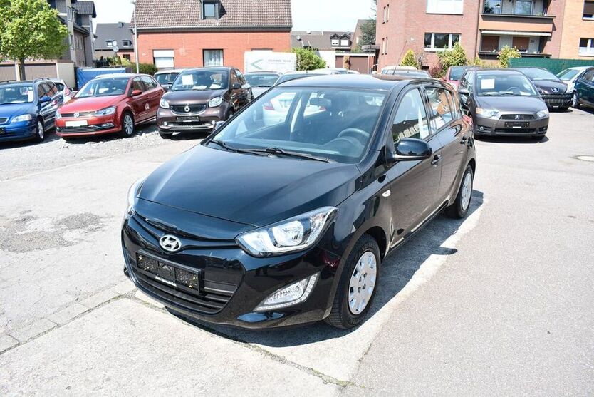 i20