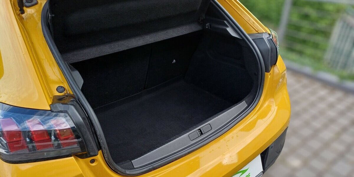 Peugeot 208 Active Pack 36.000 km 12.495 &euro; Meißen 01662