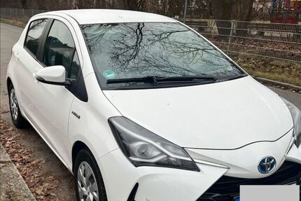 Toyota Yaris 61.000 km 14.990 &euro; München 81739