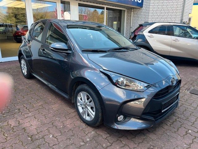 Toyota Yaris 24.567 km 22.980 &euro; Mölln 23879