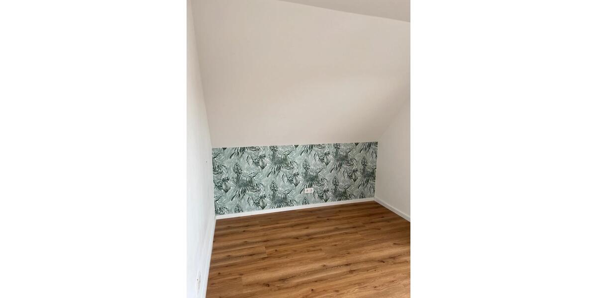 Einfamilienhaus Reichshof - 8 Zimmer, 213 m&sup2;, 459.000&euro; | Angebot:26956239
