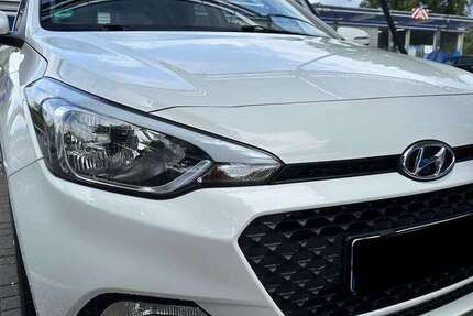 Hyundai i20 43.631 km 8.800 &euro; Dresden 01219