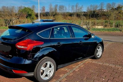 Ford Focus 22.000 km 8.900 &euro; Trier 54290