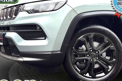 Jeep Compass 27.359 km 20.990 &euro; Düsseldorf 40625