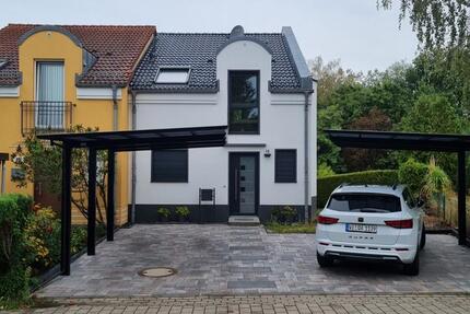 Reihenendhaus, 4 Zimmer, Garten, 2 Carports, 4 zimmer