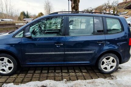 VW Touran 249.420 km 4.000 &euro; Traunstein 83278