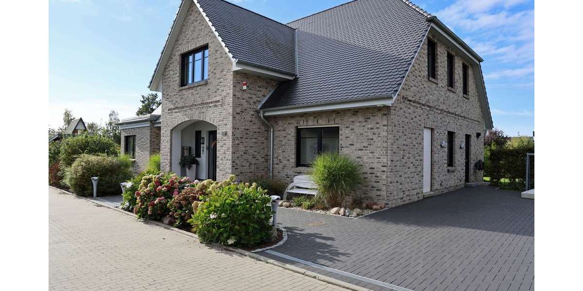 Einfamilienhaus Elmenhorst - 6 Zimmer, 288 m&sup2;, 1.299.000&euro; | Angebot:26631559