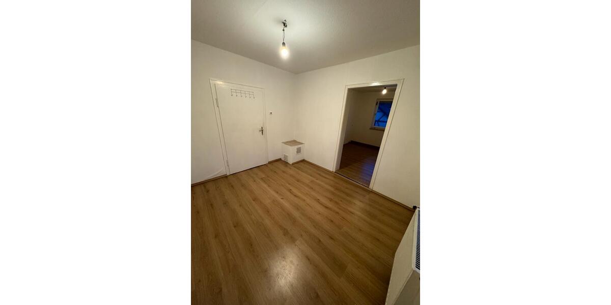 Einfamilienhaus Euerdorf - 6 Zimmer, 200 m&sup2;, 1.250&euro; | Angebot:24840767