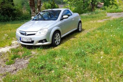 Opel Tigra 192.000 km 4.250 &euro; Alpirsbach 72275