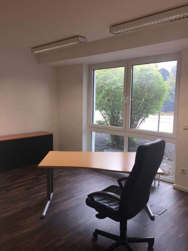Büro in Sauerlach 195 € 8 m²