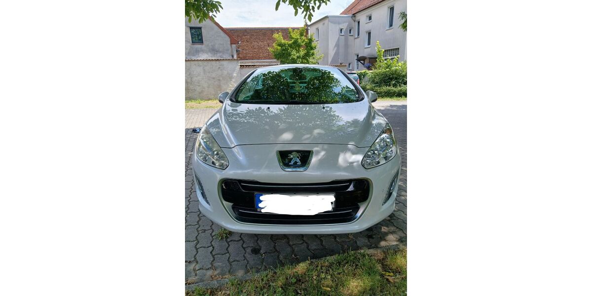 Peugeot 308 115.000 km 8.000 &euro; Lauchhammer 01979