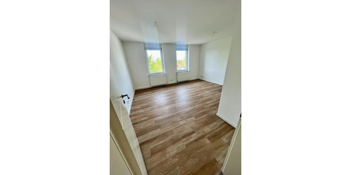 Etagenwohnung Leipzig Südost - 4 Zimmer, 106 m&sup2;, 1.150&euro; | Angebot:26349621