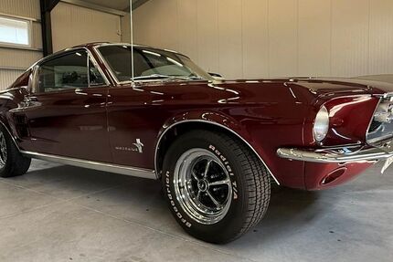 Ford Mustang 35.806 km 94.800 &euro; Ulm 89079