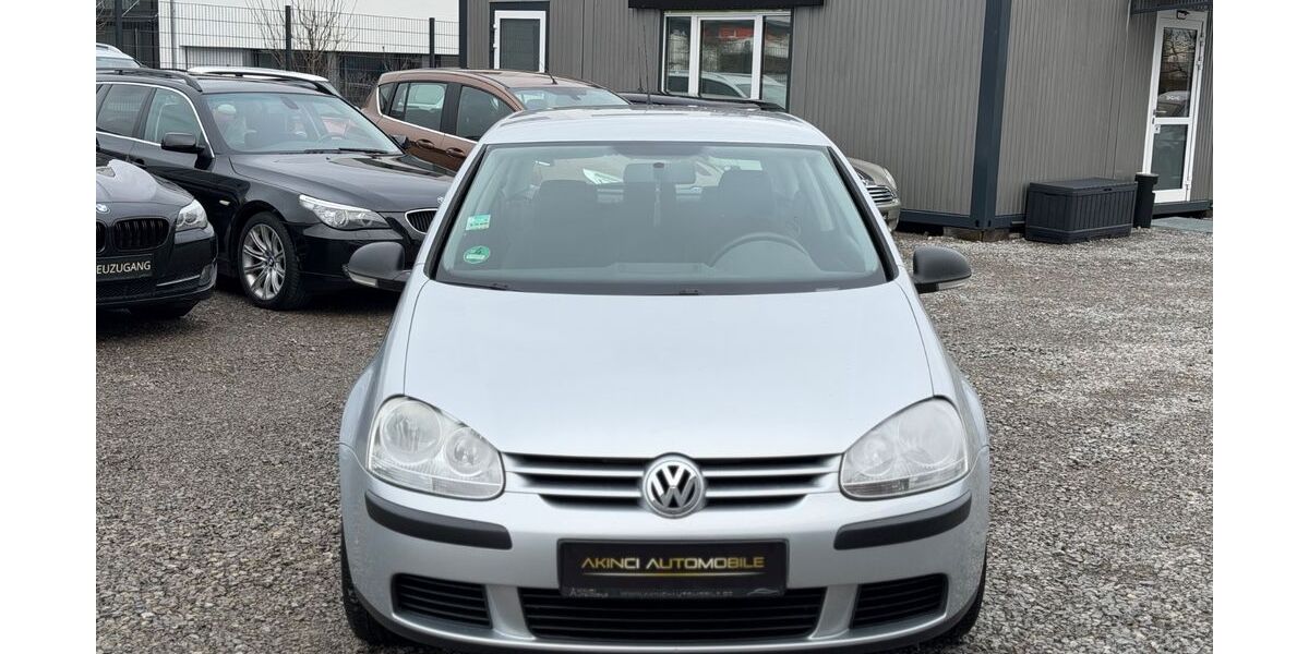 VW Golf 125.000 km 4.450 &euro; Gäufelden 71126