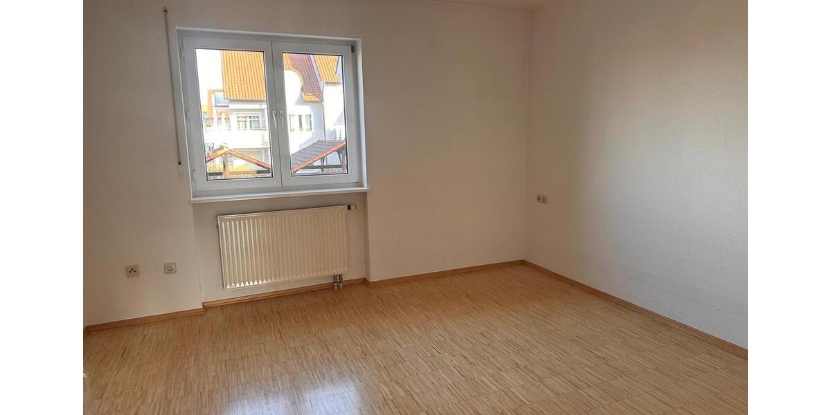 Reihenhaus Bad Neustadt an der Saale - 6 Zimmer, 153 m&sup2;, 1.300&euro; | Angebot:25103066