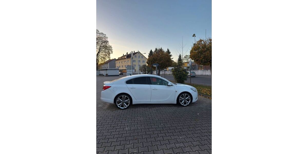 Opel Insignia 243.000 km 5.000 &euro; Gaggenau 76571
