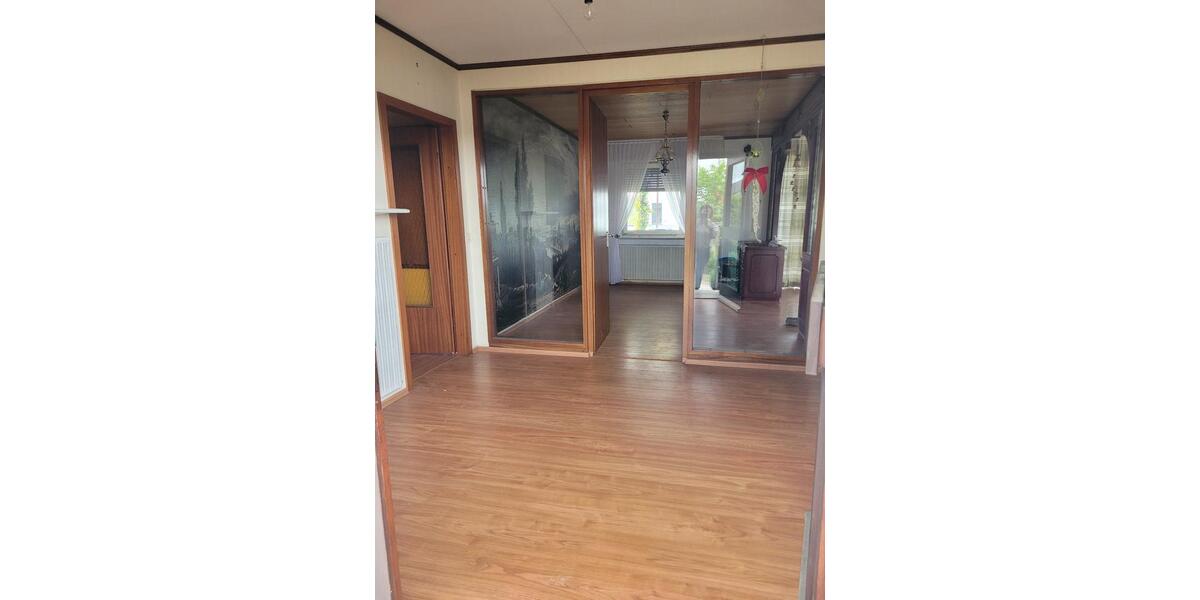 Bungalow Kirkel - 5.5 Zimmer, 146 m&sup2;, 250.000&euro; | Angebot:26983333