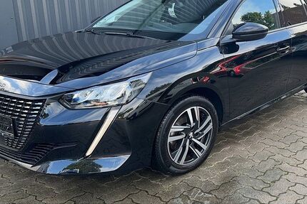 Peugeot 208 17.961 km 17.399 € Bargstedt 21698