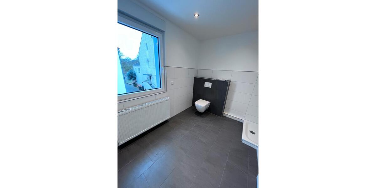 Einfamilienhaus Lippstadt - 5 Zimmer, 100 m&sup2;, 1.600&euro; | Angebot:25208881