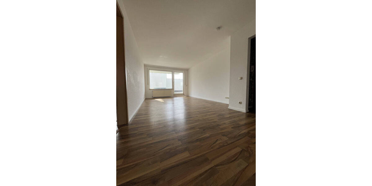 Etagenwohnung Oschatz - 3 Zimmer, 73 m&sup2;, 69.000&euro; | Angebot:26081036