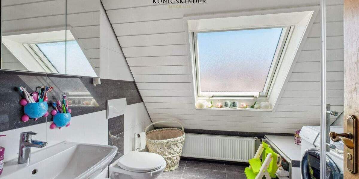 Mehrfamilienhaus, Wohnhaus Weinstadt Beutelsbach - 8 Zimmer, 269 m&sup2;, 1.050.000&euro; | Angebot:24906680