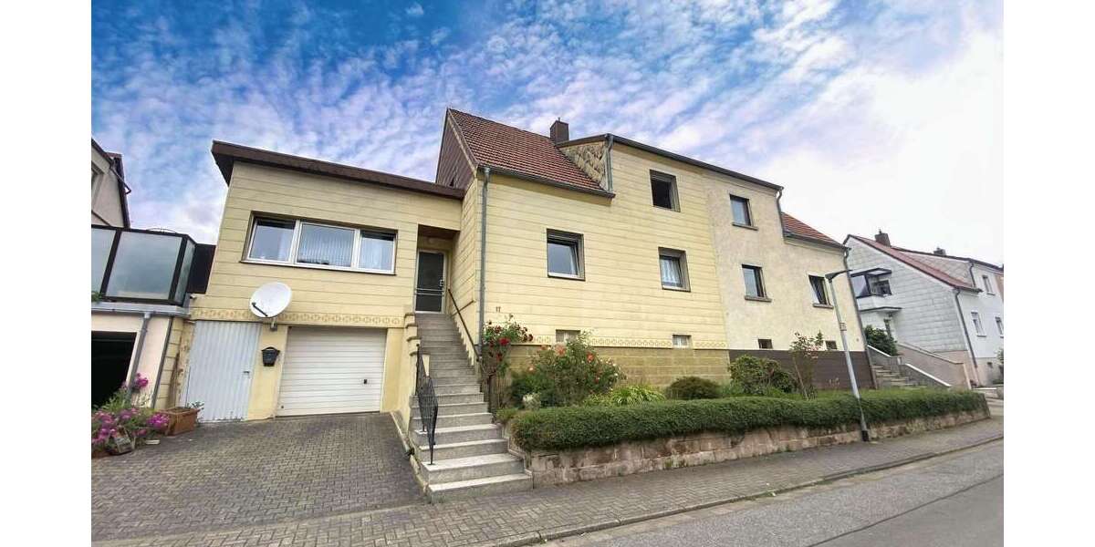 Einfamilienhaus Bexbach - 7 Zimmer, 165 m&sup2;, 163.000&euro; | Angebot:27160757