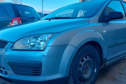 Ford Focus 326.456 km 800 &euro; Leipzig 04229