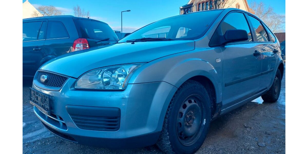 Ford Focus 326.456 km 800 &euro; Leipzig 04229