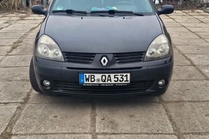 Renault Clio 153.000 km 1.299 &euro; Gräfenhainichen 06773