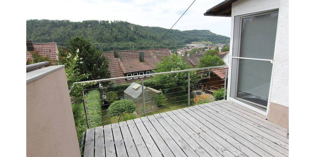 Doppelhaushälfte Albstadt Ebingen - 8 Zimmer, 185 m&sup2;, 399.000&euro; | Angebot:26777511