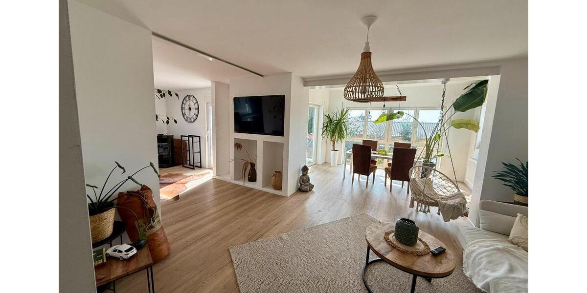 Einfamilienhaus Singen (Hohentwiel) - 7 Zimmer, 290 m&sup2;, 895.000&euro; | Angebot:26991249