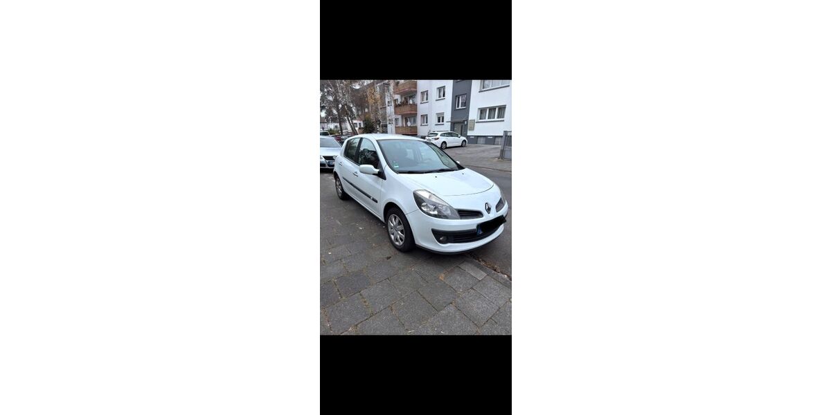 Renault Clio 246.000 km 2.500 &euro; Offenbach 63065