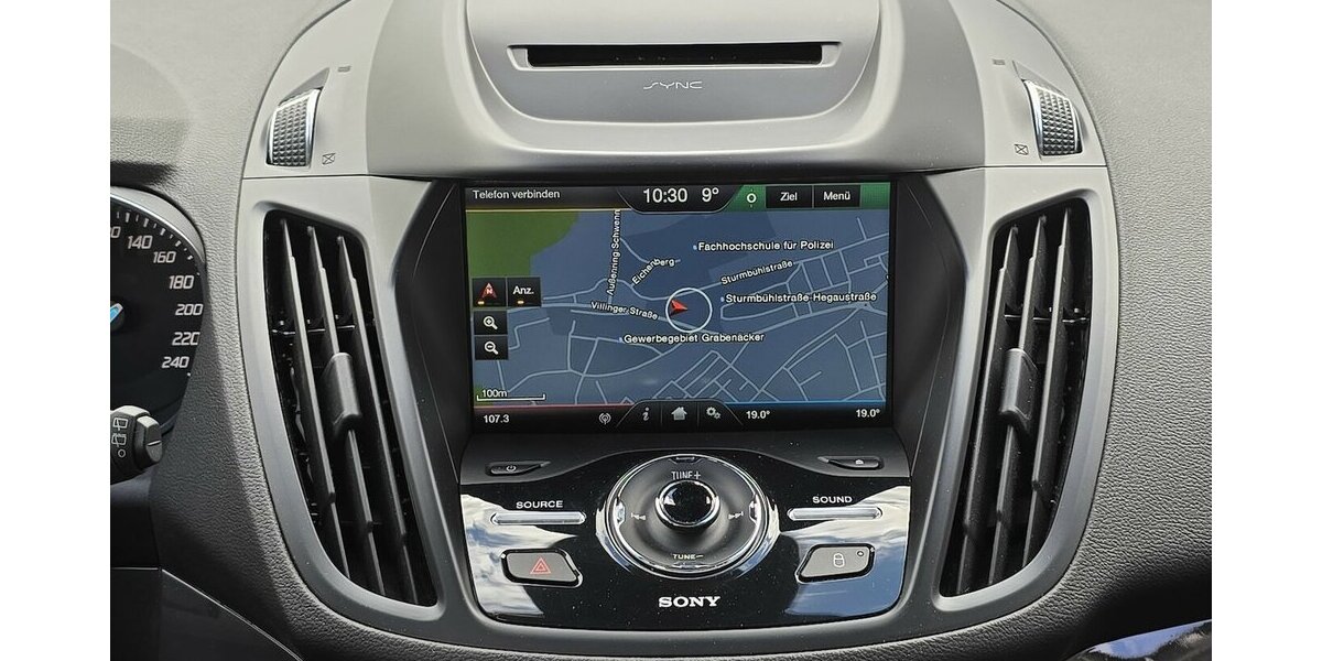 Ford Kuga 1.5/PANORAMA/4x4/NAVI/LEDER/KAMERA/AUT 89.014 km 11.800 &euro; Villingen-Schwenningen 78054