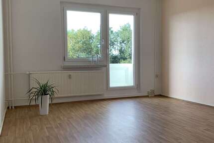 Wohnung Zschopau - 4 Zimmer, 68 m&sup2;, 340&euro; | Angebot:22774182