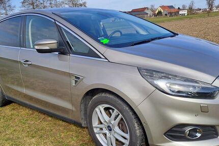 Ford S-Max 142.000 km 12.900 &euro; Jetzendorf 85305