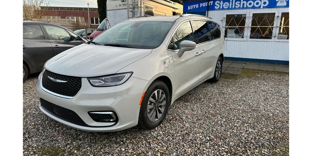 Chrysler Pacifica 114.000 km 36.998 &euro; Hamburg 22309