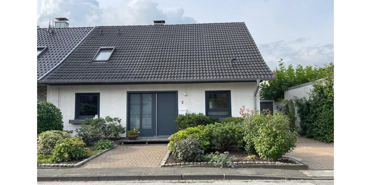 Doppelhaushälfte Duisburg Huckingen - 6 Zimmer, 170 m&sup2;, 2.400&euro; | Angebot:24851134