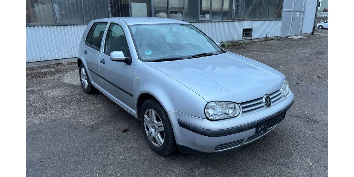 VW Golf 195.000 km 1.799 &euro; Mühlacker 75417