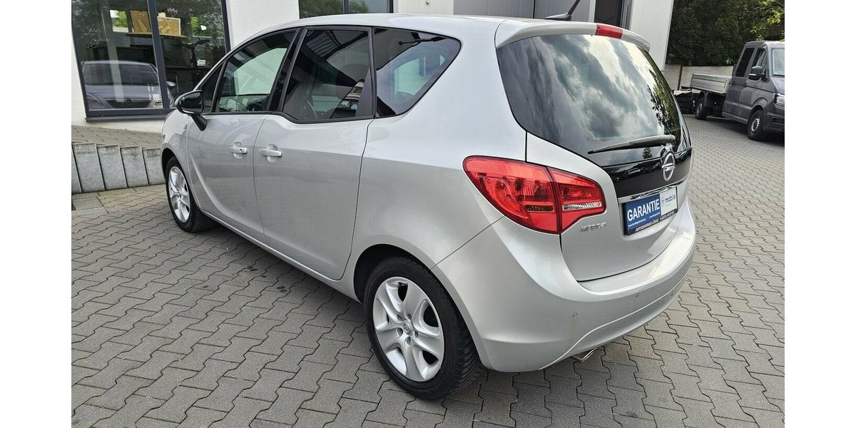 Opel Meriva 1.4 Design Edition NAVI KLIMA TEMPOMAT 127.334 km 5.790 &euro; Löhne 32584