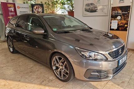 Peugeot 308 87.102 km 8.900 &euro; Kleindehsa 02708