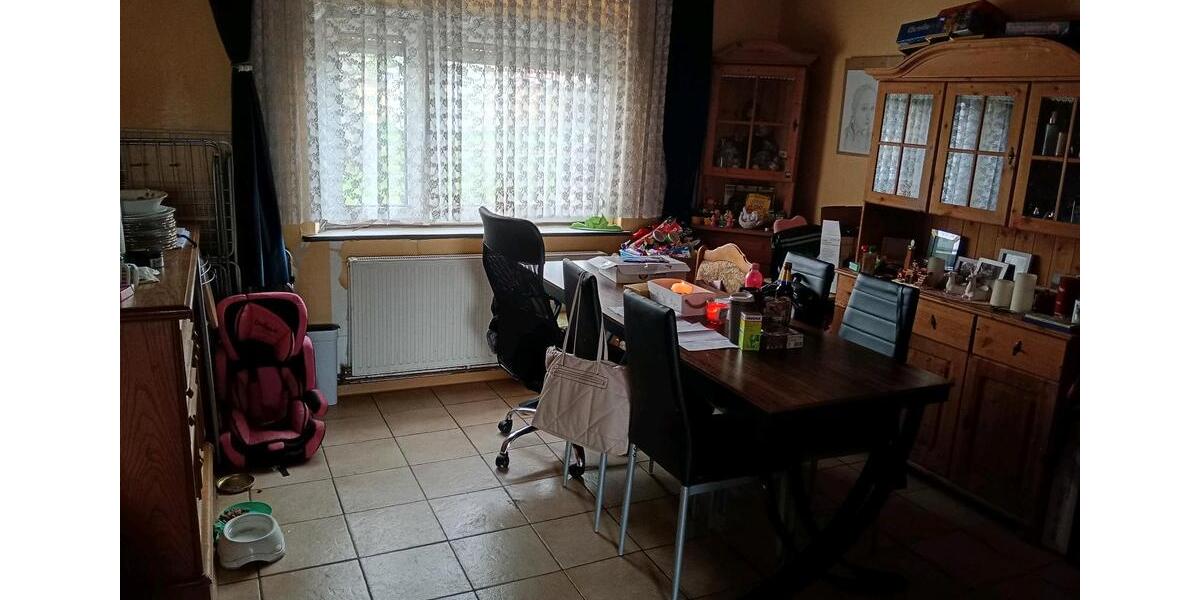 Reihenhaus Helmstedt Offleben - 7 Zimmer, 160 m&sup2;, 115.000&euro; | Angebot:26181528