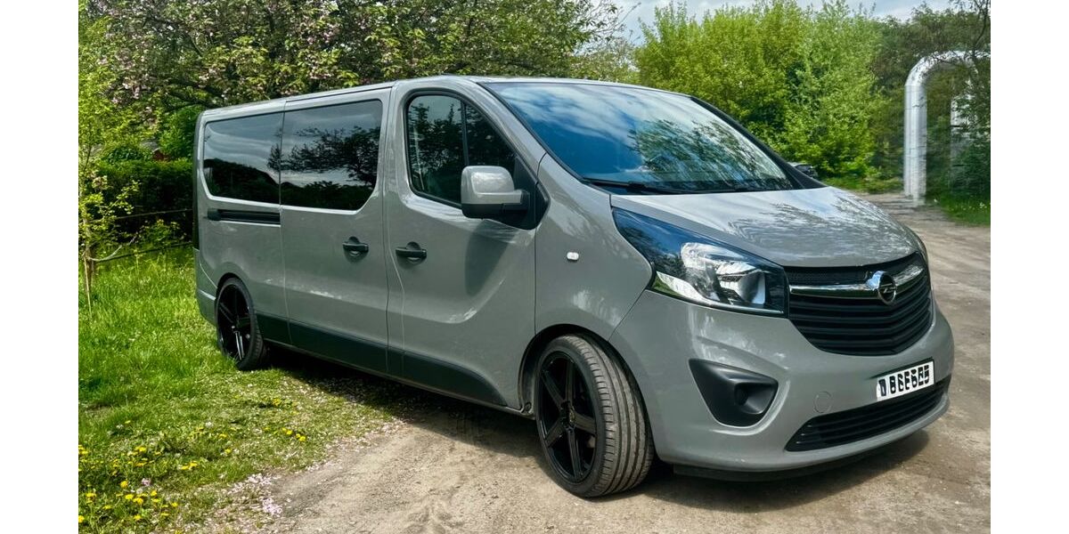 Opel Vivaro 128.000 km 21.500 &euro; Kleinmachnow 14532