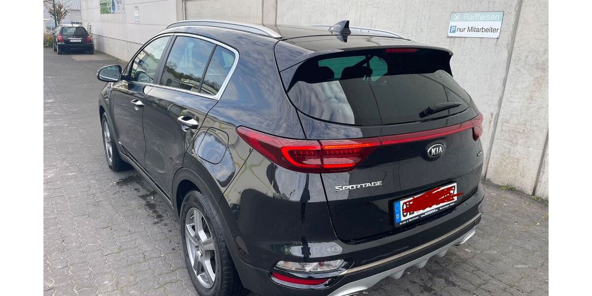 Kia Sportage 72.000 km 19.900 &euro; Attendorn 57439
