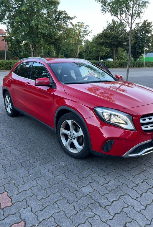 Mercedes-Benz GLA 200 162.000 km 15.700 € stade 21680